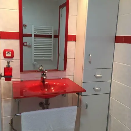 Piso Romántico Y Moderno En Apartamento