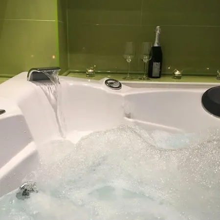 Apartamento Piso Romántico Y Moderno En Ronda